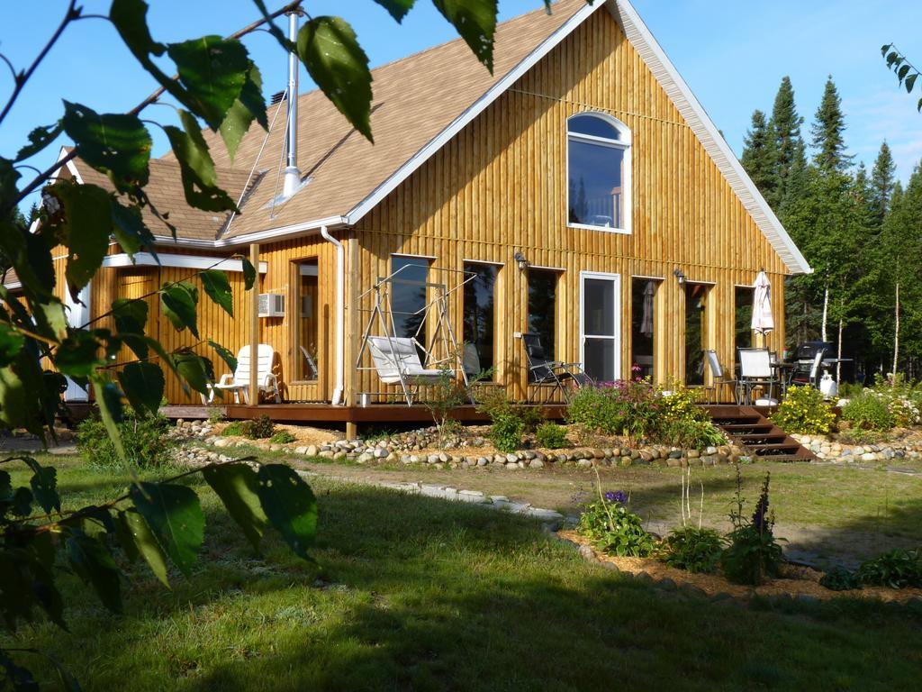 치부가마우 Gite De La Riviere B&B 외부 사진